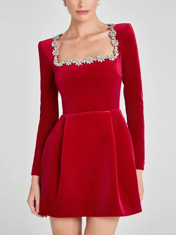 Elegant Red Velvet Slim-Fit Long Sleeve Mini Red Homecoming Dresses - Image 2